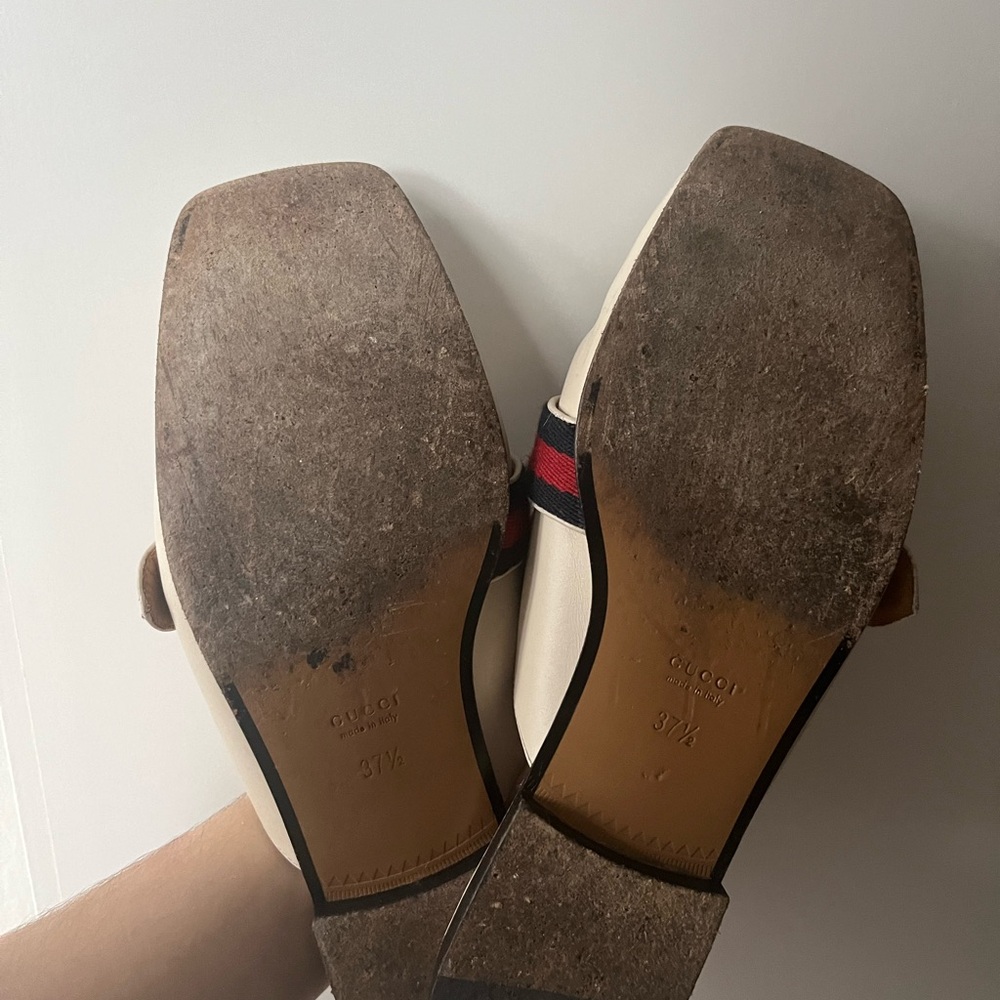 Gucci Women's White Leather Mules with Gold Accent - Picture 2 of 2